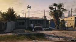 BallastotheWall-GTAOee-SchafterTarget.jpg (326 KB) Schafter targeted in the mission, accompanied by a Ballas member.