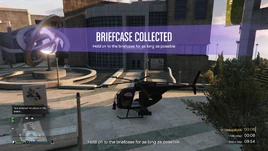 HotProperty-GTAO-HoldOntoBriefcase