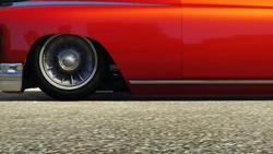 Example of how the suspension is lowered when stationary..