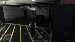 HackandDash-GTAOe-SS17.png (1.35 MB) Returning to the FIB compound to steal the FIB Buffalo.