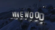 VinewoodSign-GTAO-Snow-Night.jpg (66 KB) VinewoodSign-GTAO-Snow-Night