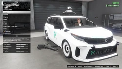 A player modifying a KnoWay Vivanite within their Mansion Vehicle Workshop