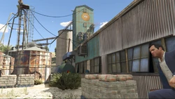 CaidaLibre-GTAV-WaitingForTrevor