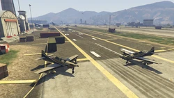 AssaultonATT16-GTAOe-SpawnedRogues.png (3.95 MB) Two Rogues that spawn on the runway, with more Rogues and an Alkonost in the distance.
