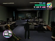 Tommy Vercetti killing two security guards on his way, with Cam Jones, to the vault.