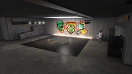 Agencies-GTAOe-VehicleWorkshop.png (2.01 MB) At work in the Agency garage.