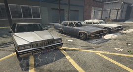 A comparison between the standard Emperor (foreground), the beater variant, and the snowy variant in GTA V.