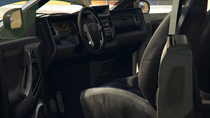 Minivan-GTAV-Inside