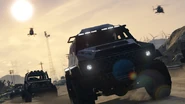 GTAV-Heists-Update-25.jpg (122 KB) The team getting away with an Insurgent.