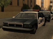 Policecar.jpg (41 KB) Two LSPD police cars in patrol.