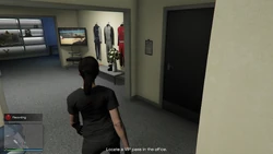 TheDugganRobbery-GTAOe-PlanningWork-VIPPass-SS13.png (1.44 MB) Locate a VIP pass in the office.