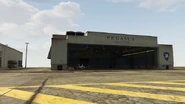 LSIA-GTAV-michaelhangar.jpg (43 KB) Michael's hangar.