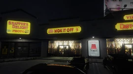 WokItOff-GTAV-FrontNight.png (1.49 MB) Night view.