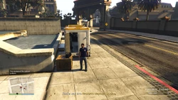 Equipped the caterer uniform