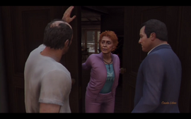 Trevor meets Patricia in Caida Libre.