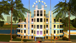 The hotel in 1984 during the day.