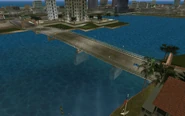 The bridge's first entrance in Washington Beach, Vice City Beach.