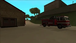 SanFierroFireStation-GTASA-FireTruck2-Close.jpg (94 KB) Close-up of the ladder Fire Truck.