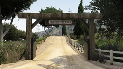 LaFuenteBlanca-Entrance-GTAV