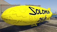 A Solomun 25/8 Blimp in Grand Theft Auto Online. (Rear quarter view)