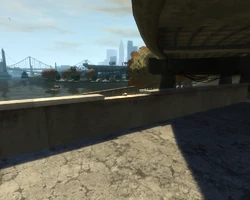 FlyingRats-GTAIV-ChasePoint2.png (1.32 MB) The Flying Rat on the parapet.