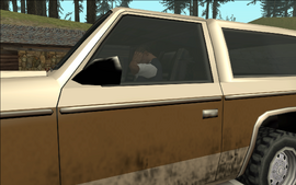Carl stops by a Xoomer gas station by the San Fierro Highway and receives a call from Guppy.