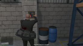 SecurityContract-LiquidizeAssets-GTAOe-ArmsDealerTail-SatchelCharges.png (2.85 MB) Plant the charges.
