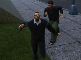 Claude chasing Tanner on foot, as seen in the Definitive Edition.