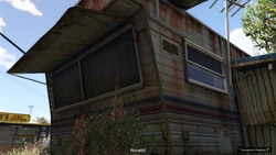 ChopperTail-GTAOe-SS15.png (2.28 MB) Trevor is heard yelling at Ron inside the trailer.