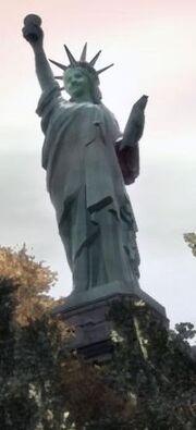 200px-Statue of Happiness Closer.jpg