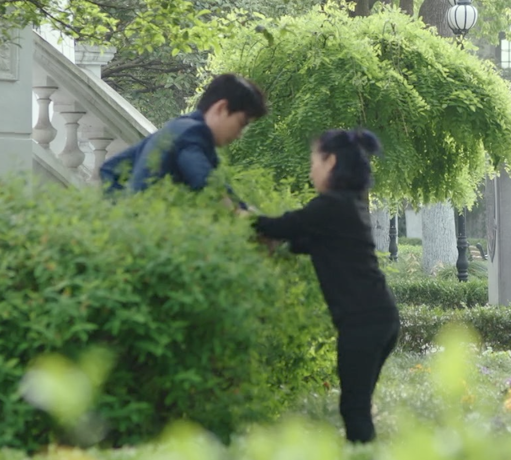 Jiajia helping Shen Wei out of bushes 2 cropped.png