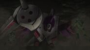 R-Jarja damaged in the flashback to Axis Zeon days