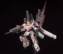 RX-0 FULL ARMOR UNICORN GUNDAM レッドカラー XXtoys Studio 1/35 RX-0 35 Full Armor Unicorn Gundam Red