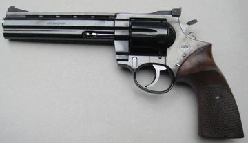コクサイ　M19 .357 combat magnum COMBAT MAGNUM: THE STORY OF THE S&W MODEL 19 .357 - Versacarry