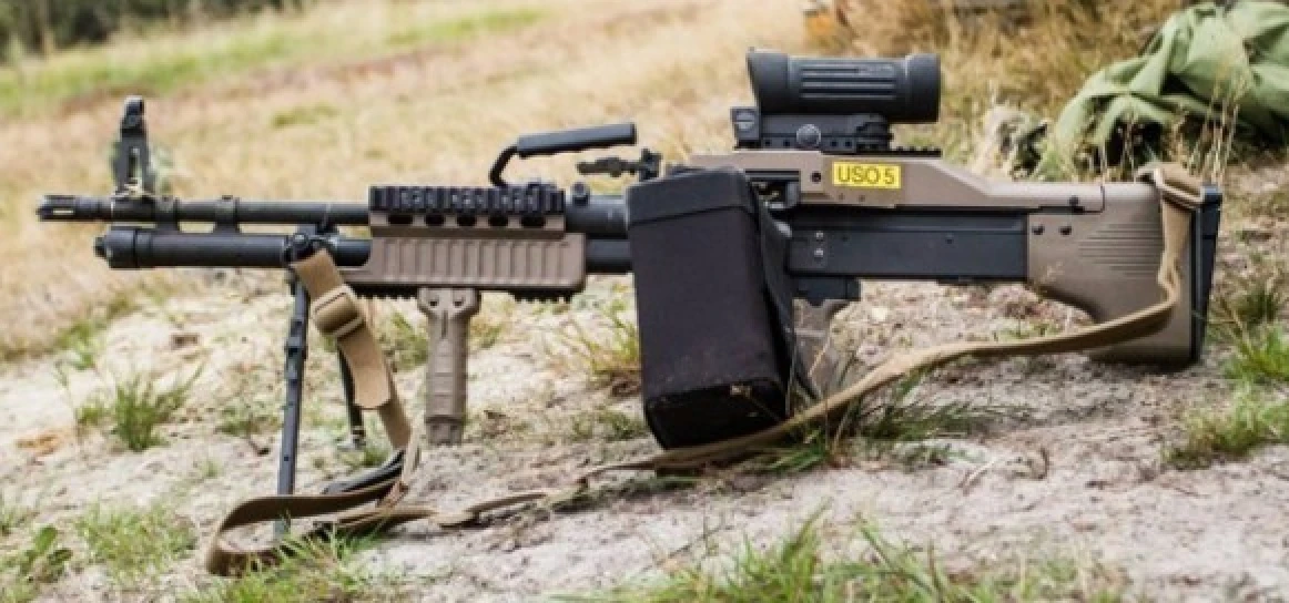 【希少】1/3 ディスプレイモデル M60 LIGHT MACHINEGUN A&K M60 Light Machine Gun (Model: Mk43 / M60E4) – Hot Spot