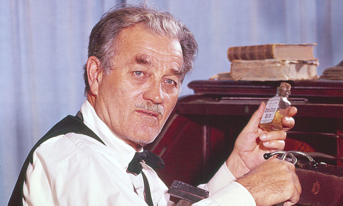 Galen &ldquo;Doc&rdquo; Adams | Gunsmoke Wiki | Fandom