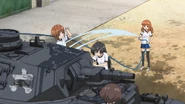 Washing the Panzer IV.jpg (383 KB)