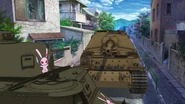 Elefant confronted by M3 Lee.