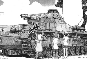 Miho Hitomi Chihiro Panzer IV