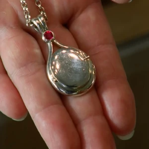 Red Locket H2o Just Add Water Wiki Fandom