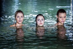 Mako Mermaids S1 E1: Outcasts (short episode) 