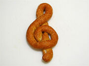 Treble pretzel