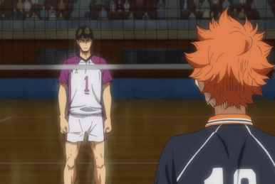 What was Ushijima doing with his hand here? Is it some way to say sorry or  pay respect in volleyball? This happened right after Tsuki came back from  infirmary. (Season 3 Episode