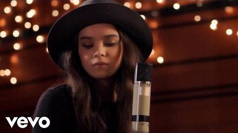 Hailee_Steinfeld_-_Let_It_Go_(Acoustic_Cover)