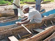 1088758-Fisherman-cleaning-his-catch-of-the-day-0.jpg (20 KB) Fisherman cleaning his catch of the day