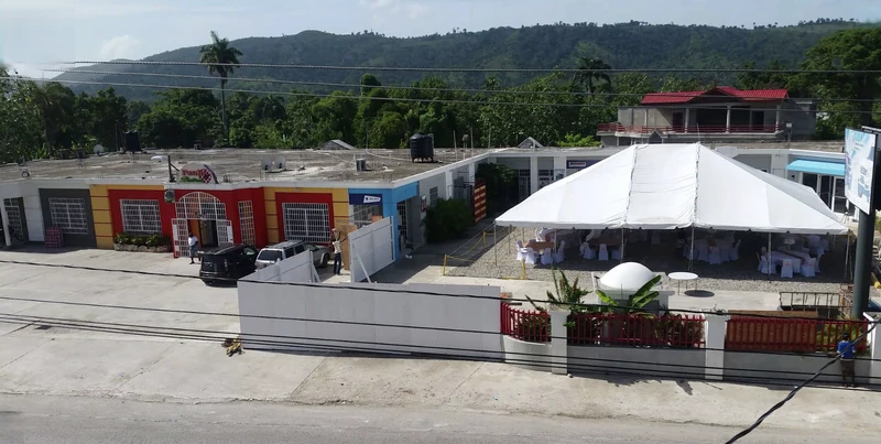A local restaurant and small shops in Fonds-des-Nègres, Haiti