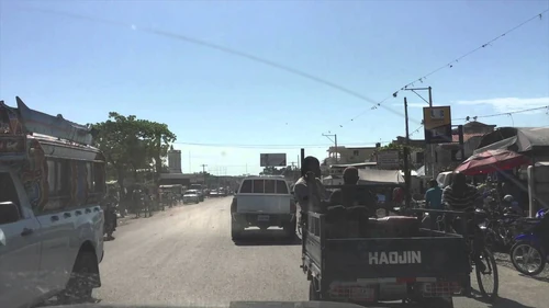 RN-2's southern terminus at Avenue des Quatre Chemins in , , 