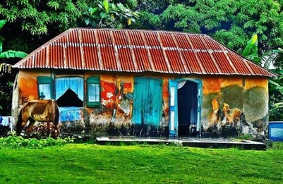 Corrugated tin roofing became widespread in Haiti after the 1930s (US occupation era). As imported materials became easier to obtain in rural markets, tin gradually replaced the traditional thatch roofs that once dominated the countryside.