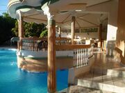 Wozo Plaza, Mirebalais