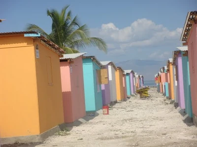 Houses near Thor Le Volant